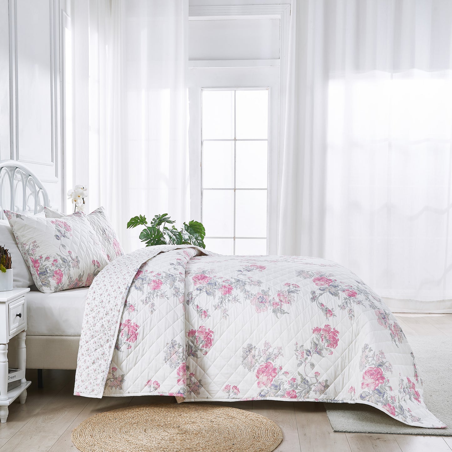 Jardin De Rose Reversible Cotton Percale Quilt Set