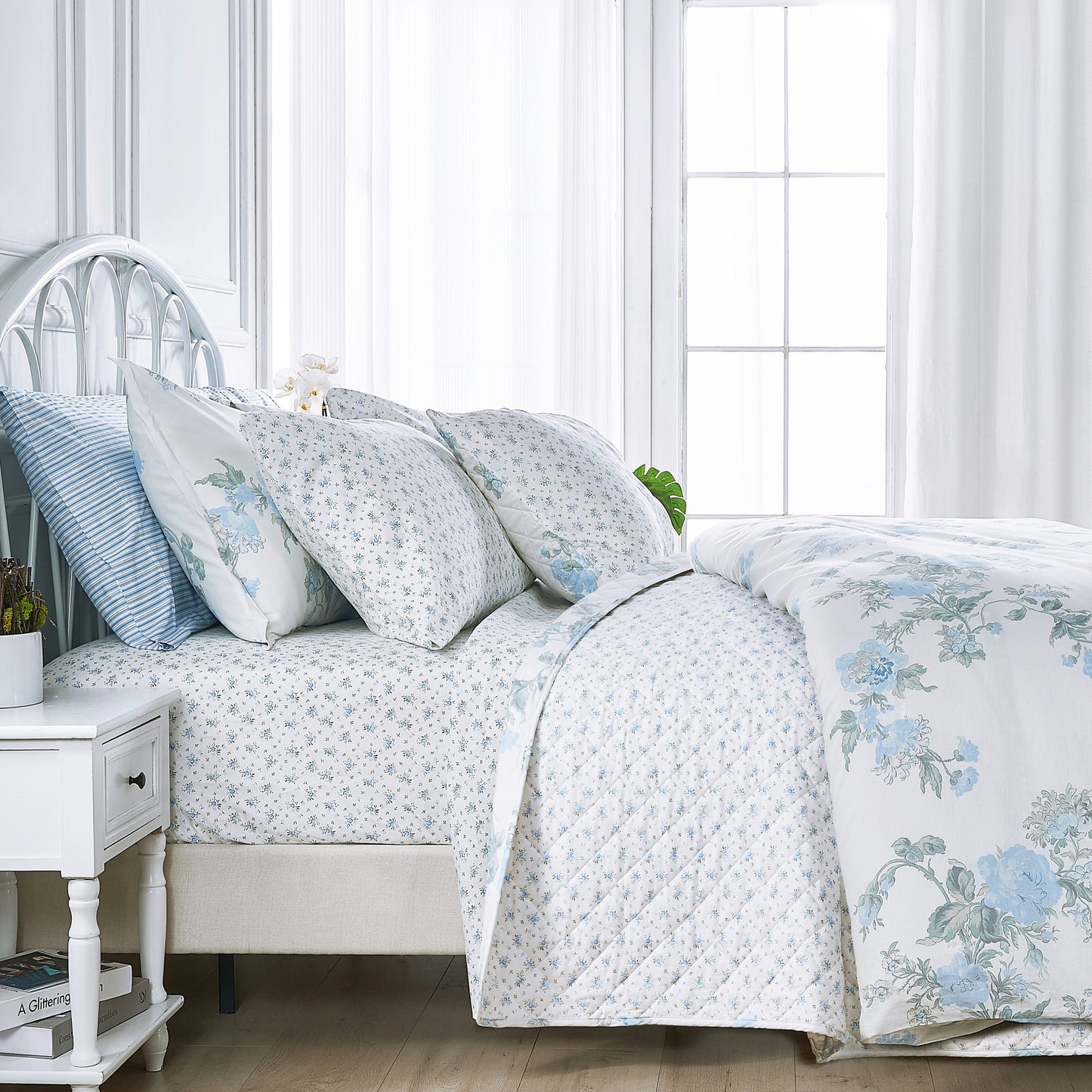 Jardin De Rose Printed Cotton Percale Duvet Set