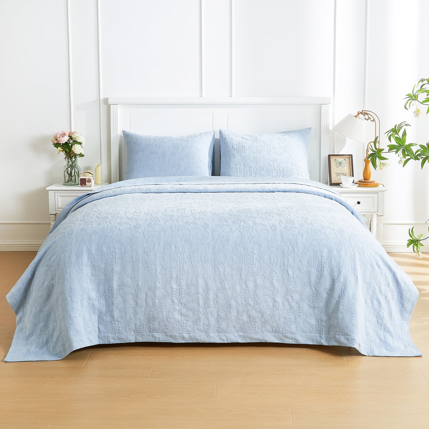 Sophia Cotton Matelassé Coverlet Set