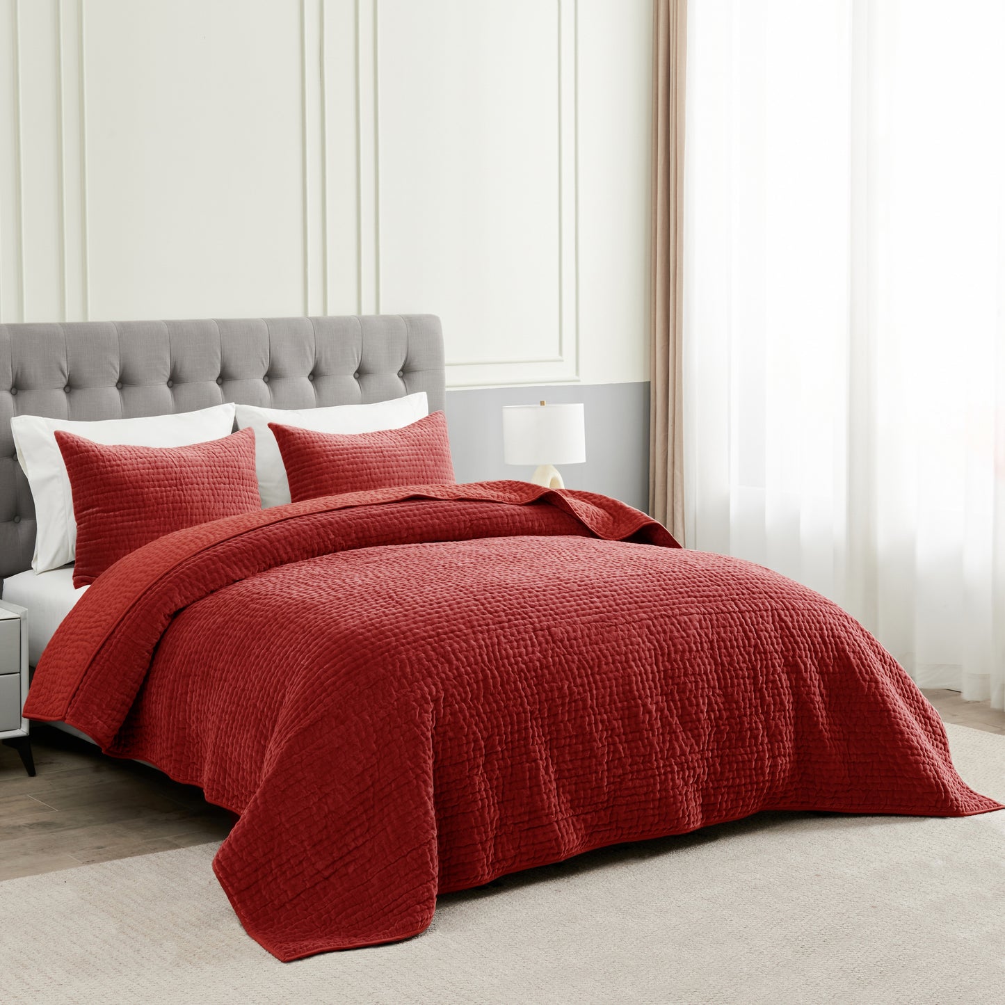 Tamara Velvet Quilt Set