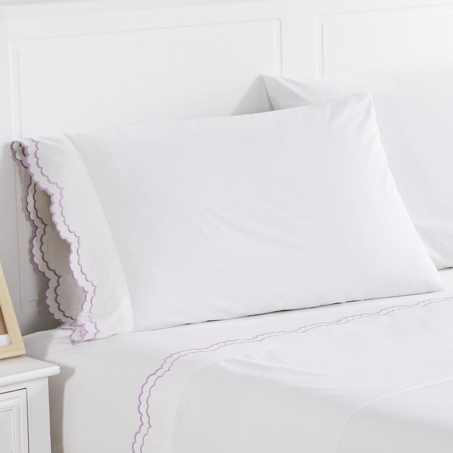 Double Scallop Embroidered Percale Pillowcase Pair