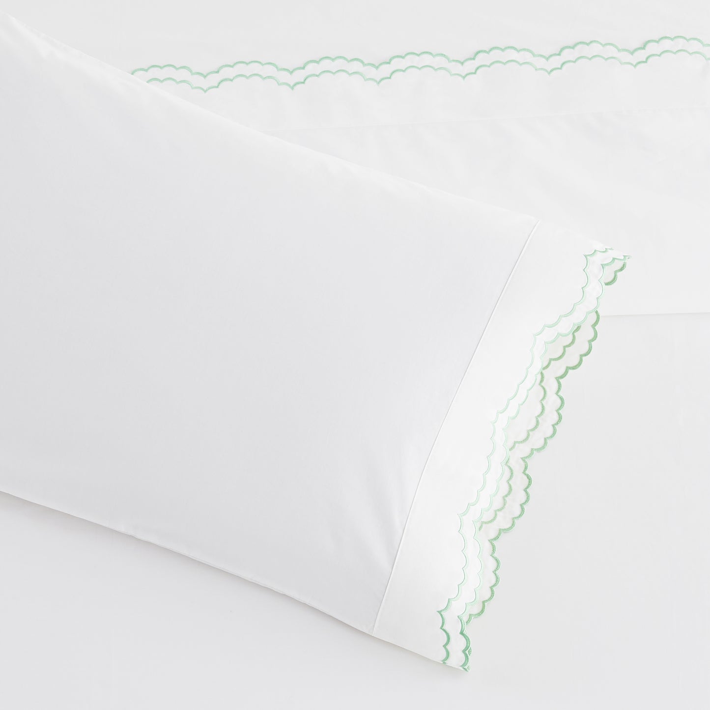 Double Scallop Embroidered Percale Sheet Set