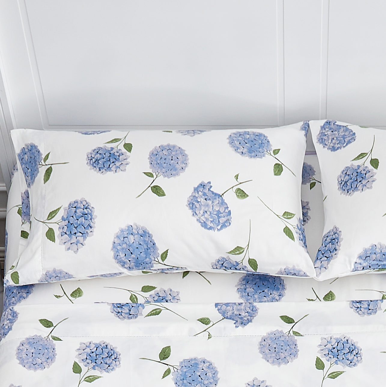 Hydrangea Printed Pillowcase Pair