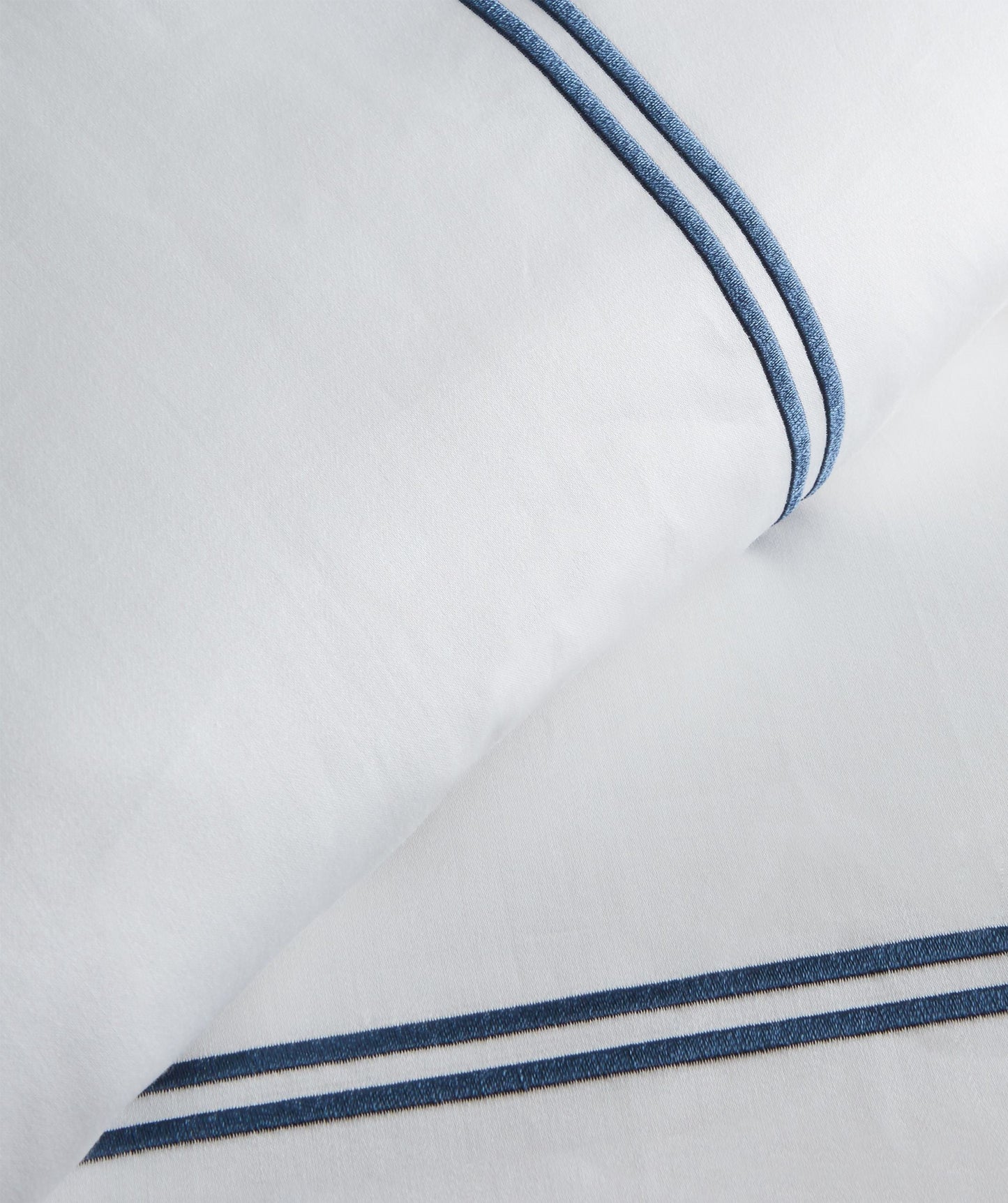 600 Thread Count Double Stripe Embroidered Duvet Set