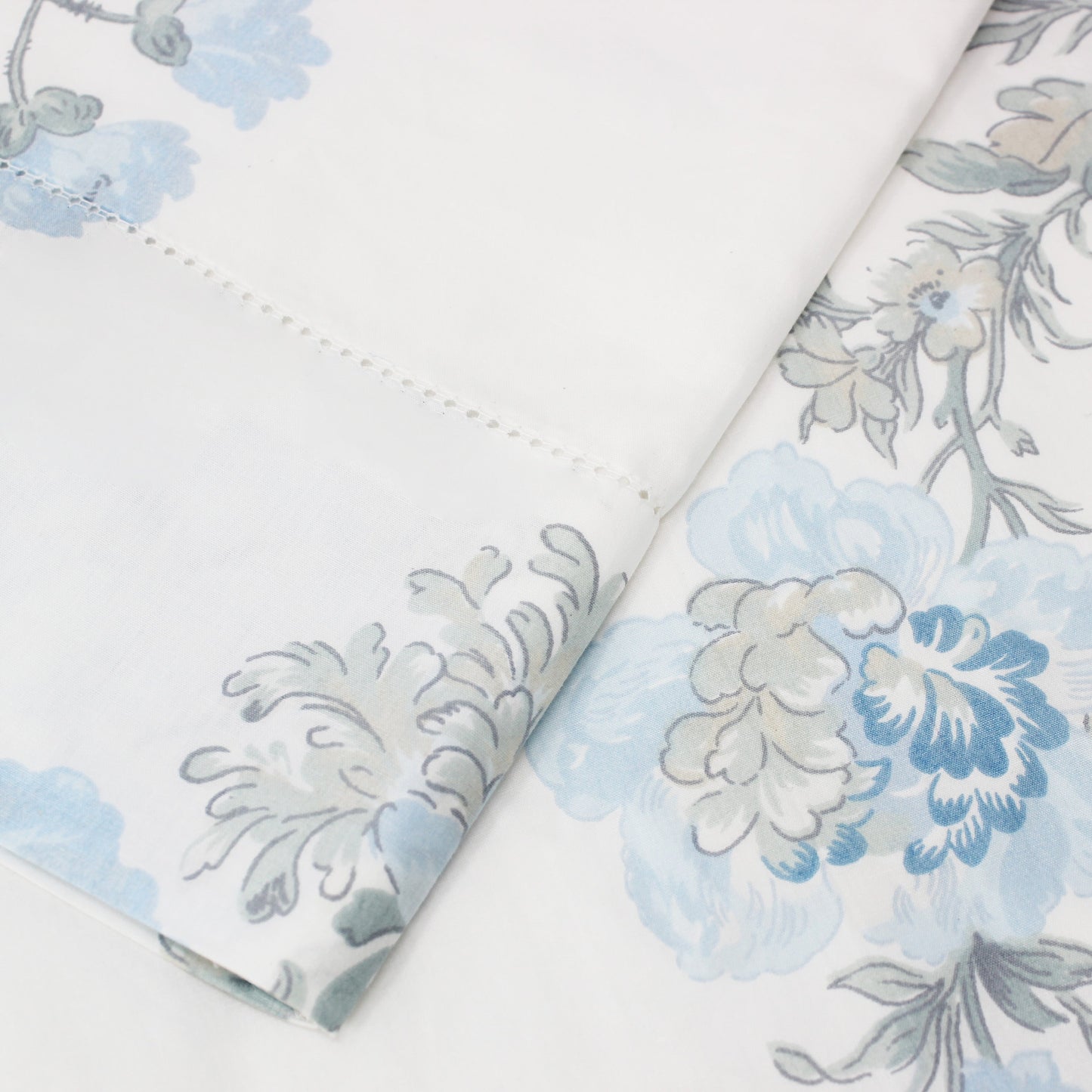 Jardin De Rose Printed Cotton Percale Pillowcases
