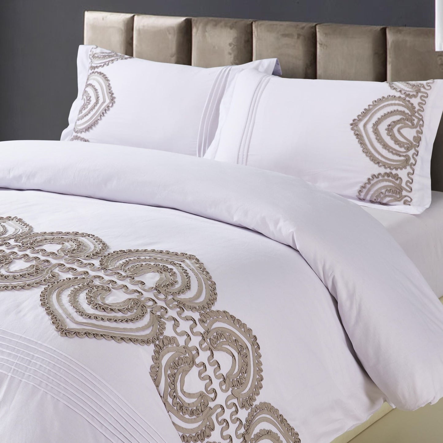 Padma Embroidered Duvet Set