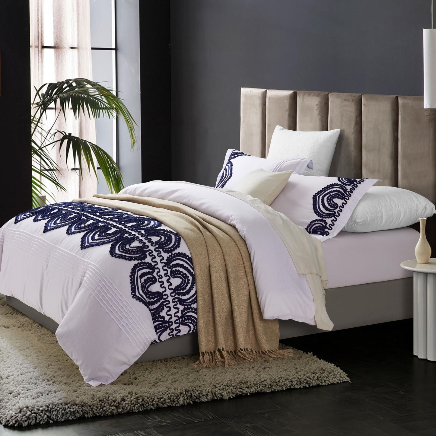 Padma Embroidered Duvet Set