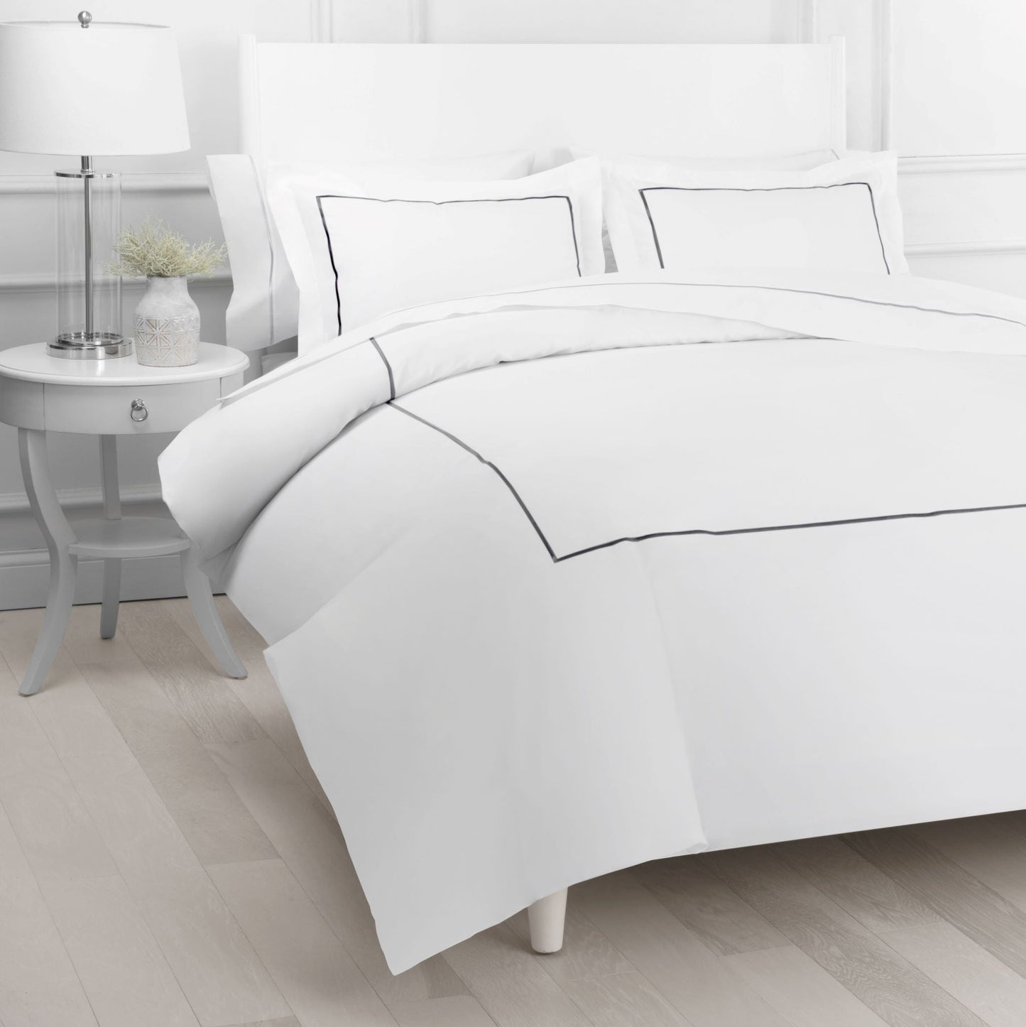 Single Stripe Embroidered Percale Duvet Set