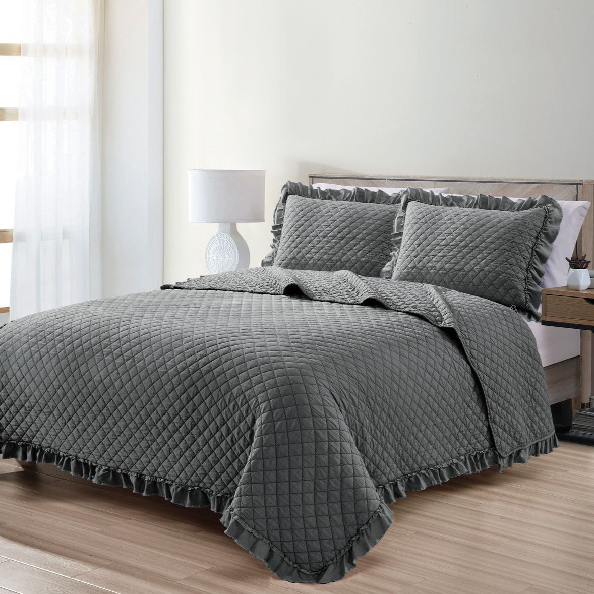 Diamond Ruffle Stonewashed Quilt Set