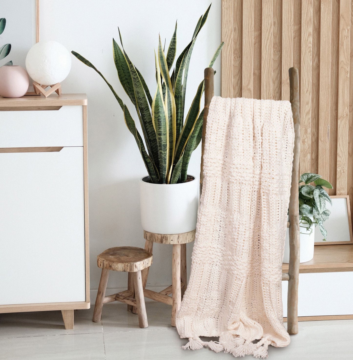 Chunky Sweater Knit Throw