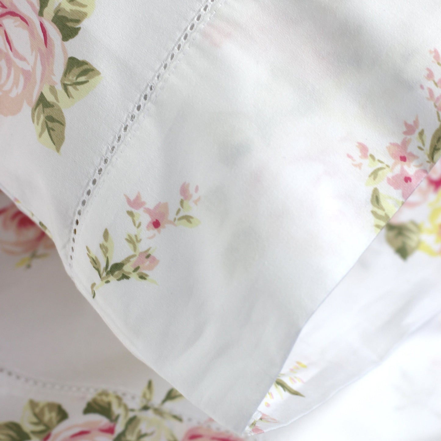 Rose Bouquet Printed Pillowcase Pair