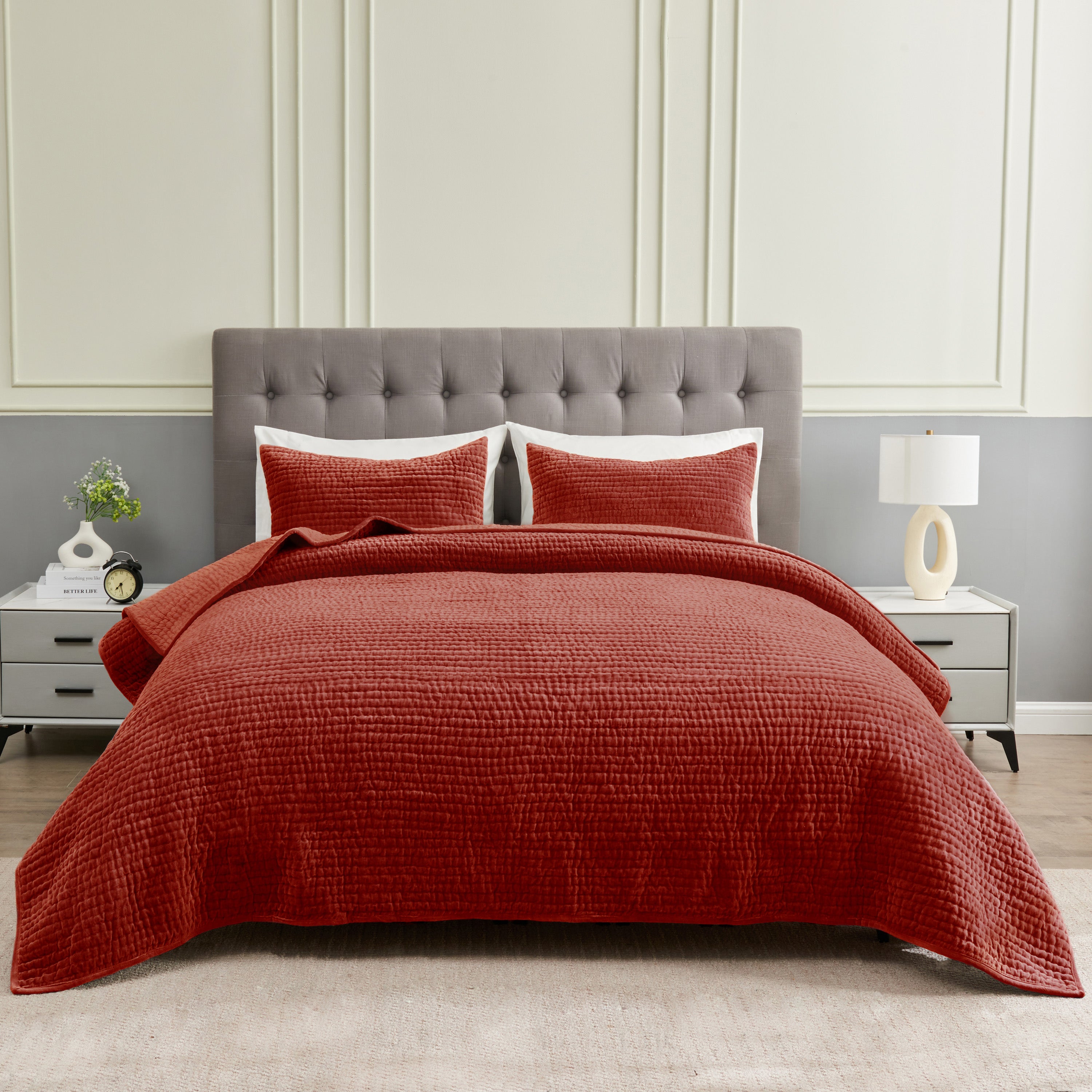 Bee and Willow red velvet quilt outlet set