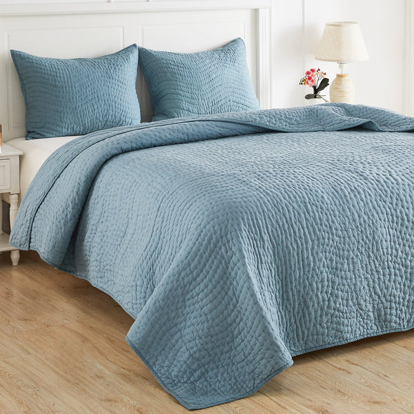 Cloud Print Pattern Bed Set Quilt