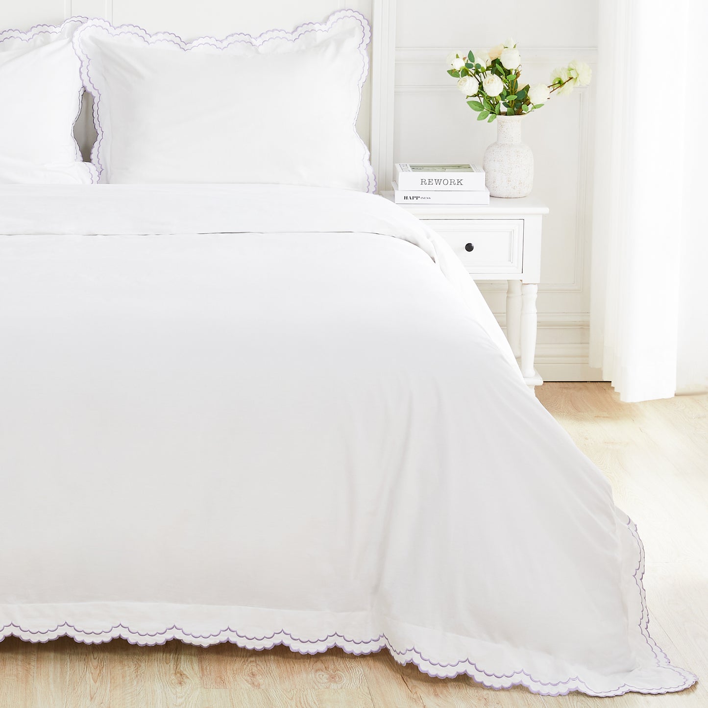 Double Scallop Embroidered Percale Duvet Set