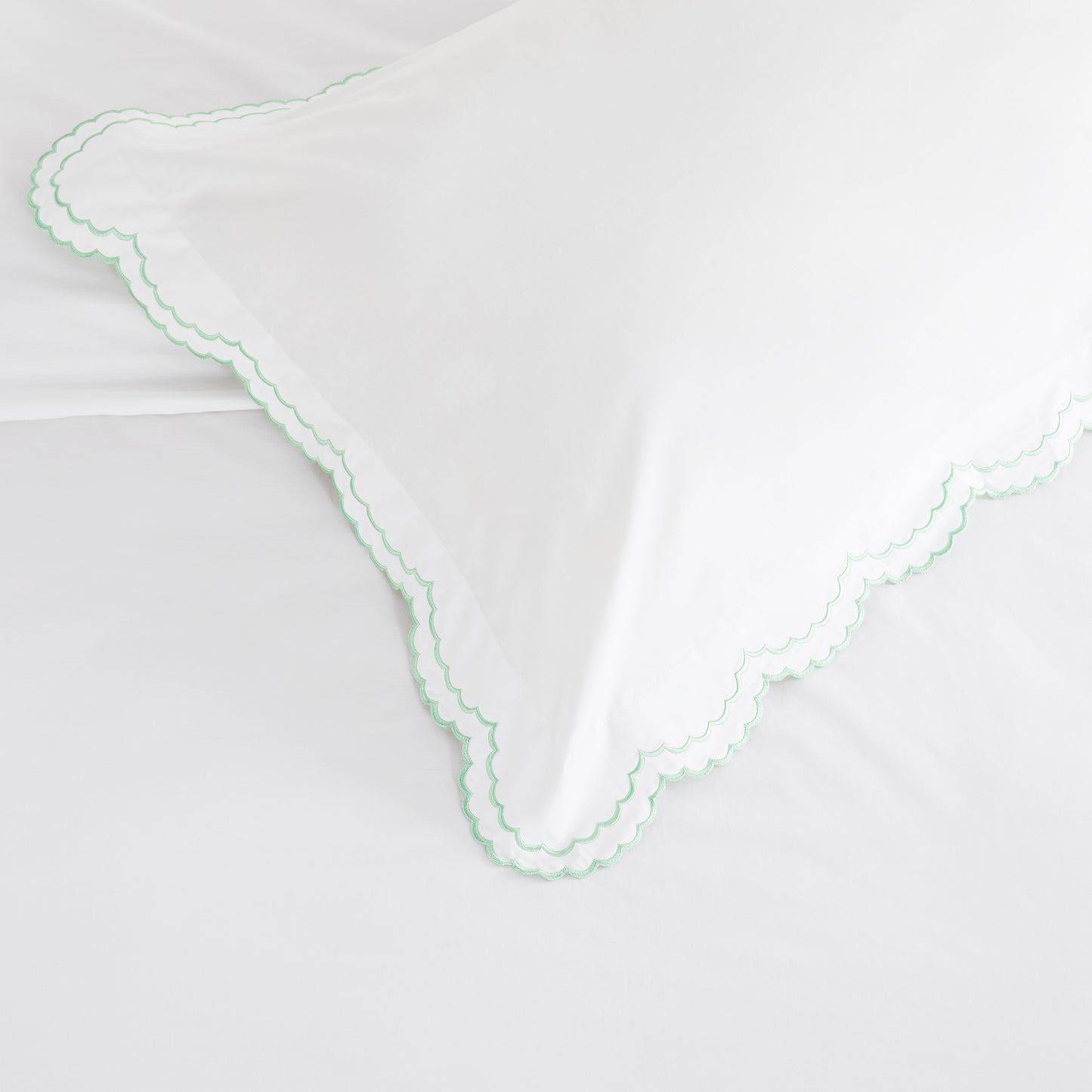 Double Scallop Embroidered Percale Duvet Set
