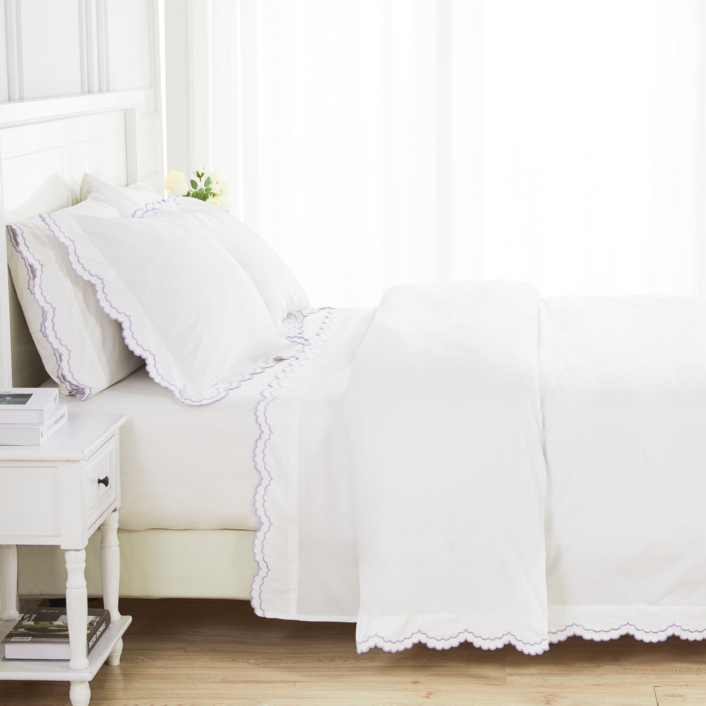 Double Scallop Embroidered Percale Duvet Set
