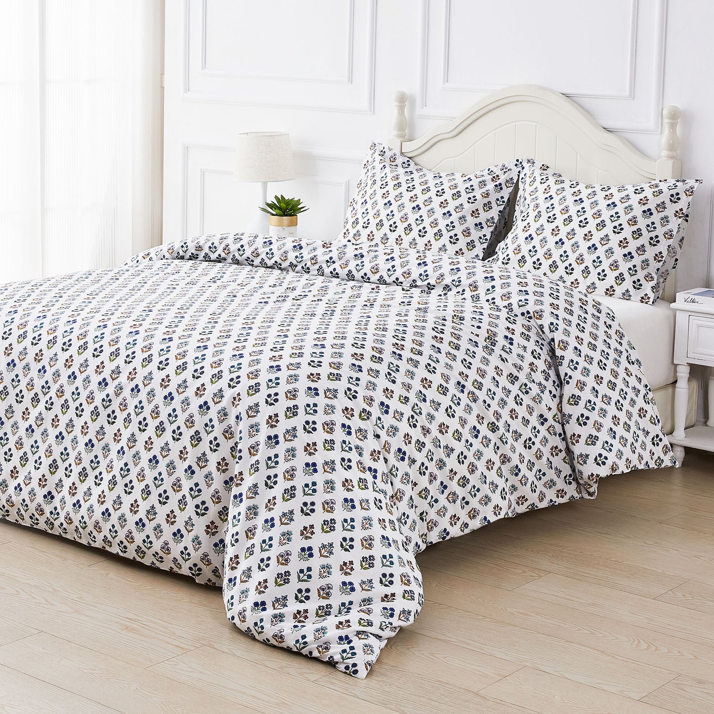 Sumita Floral Printed Cotton Percale Duvet Set