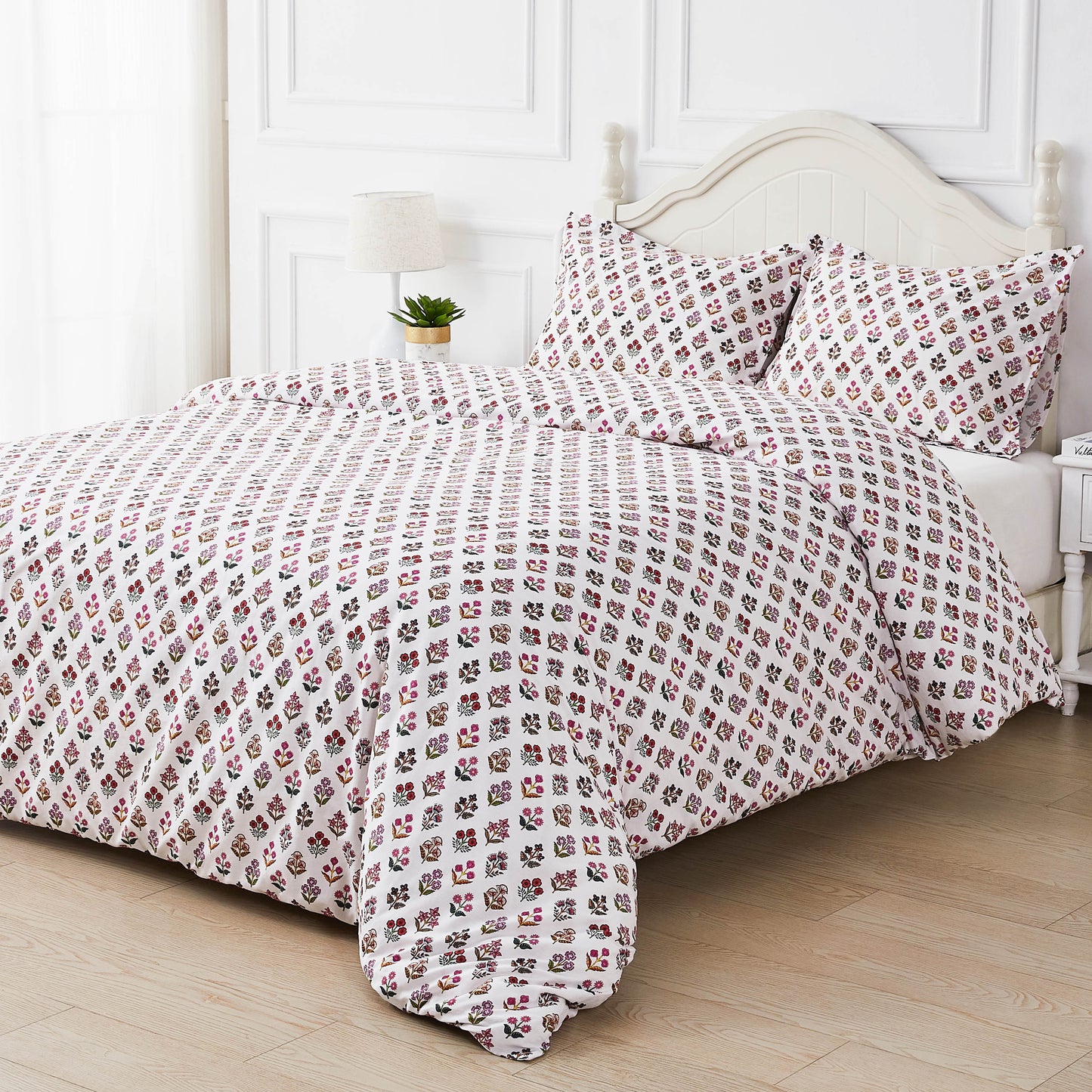 Sumita Floral Printed Cotton Percale Duvet Set