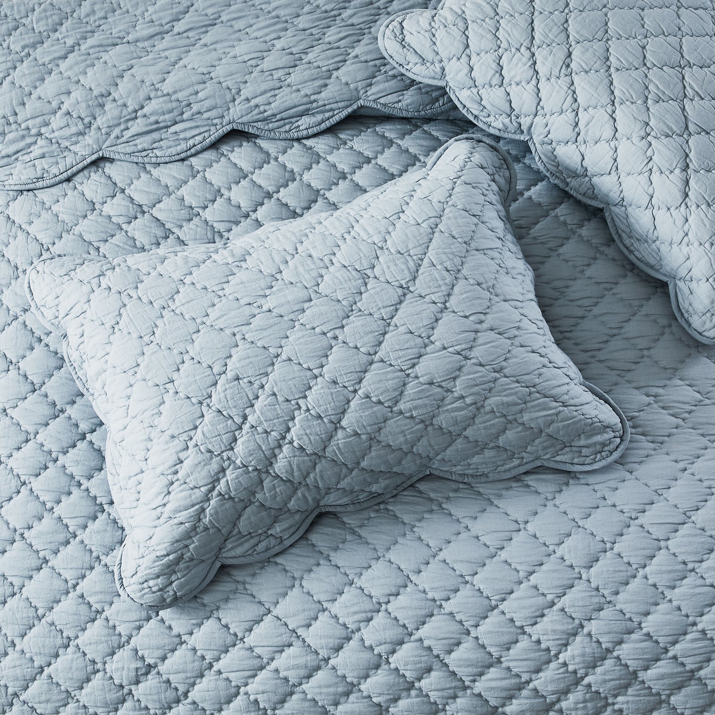 Diamond Scallop Cotton Voile Hand Stitched Quilt Set