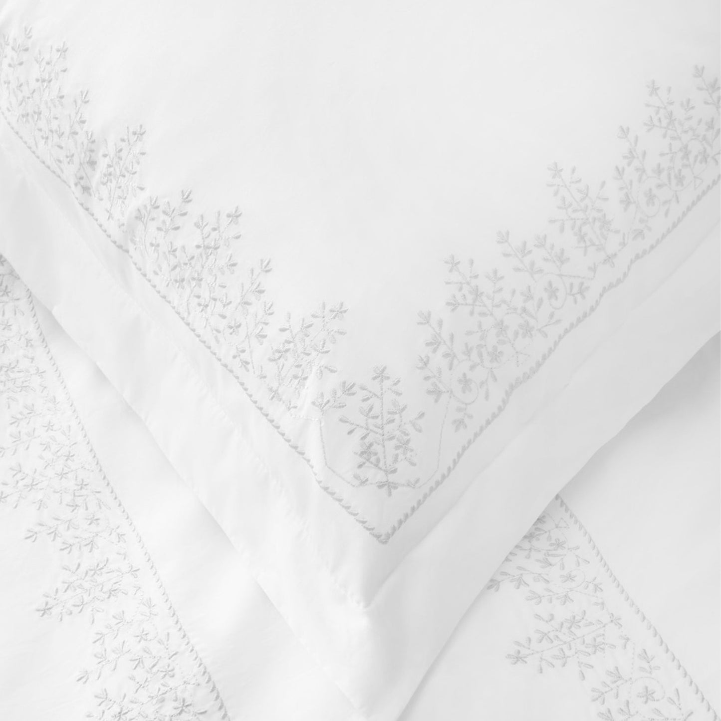 Baby's Breath Embroidered Percale Duvet Set