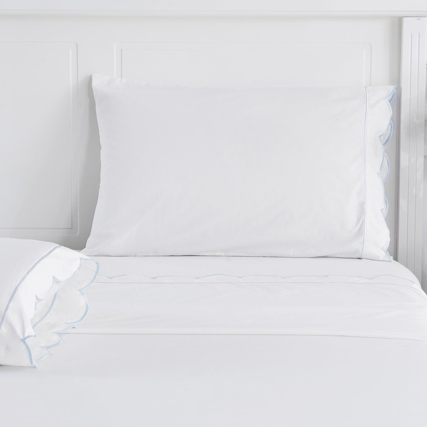 Scallop Frame Embroidered Cotton Percale Pillowcase Pair