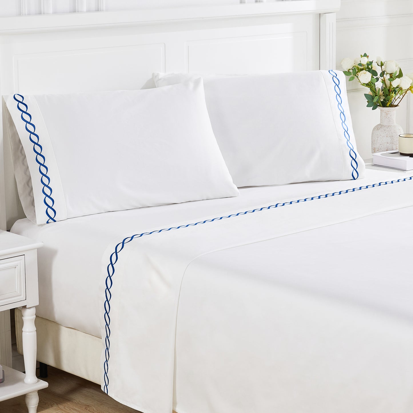 600 Thread Count Rope Embroidered Sheet Set