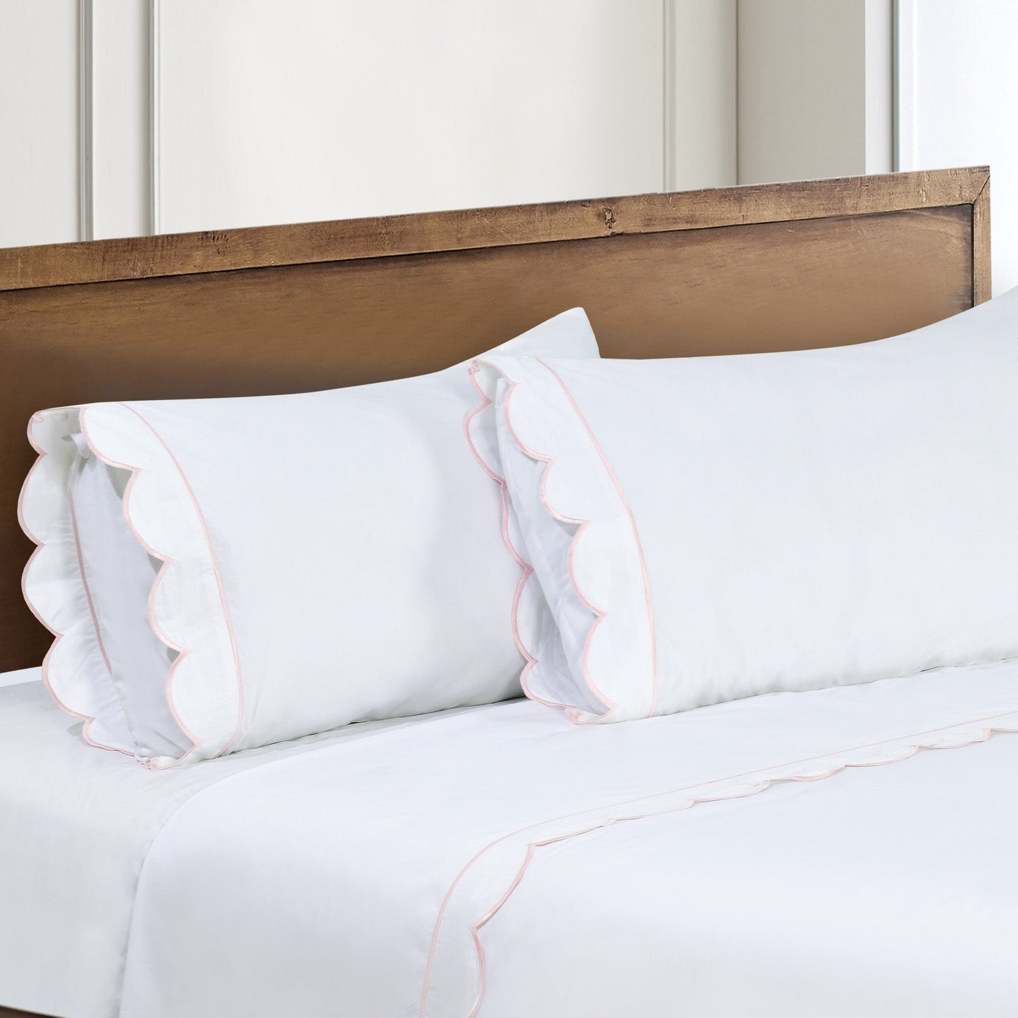 Scallop Frame Embroidered Cotton Percale Sheet Set