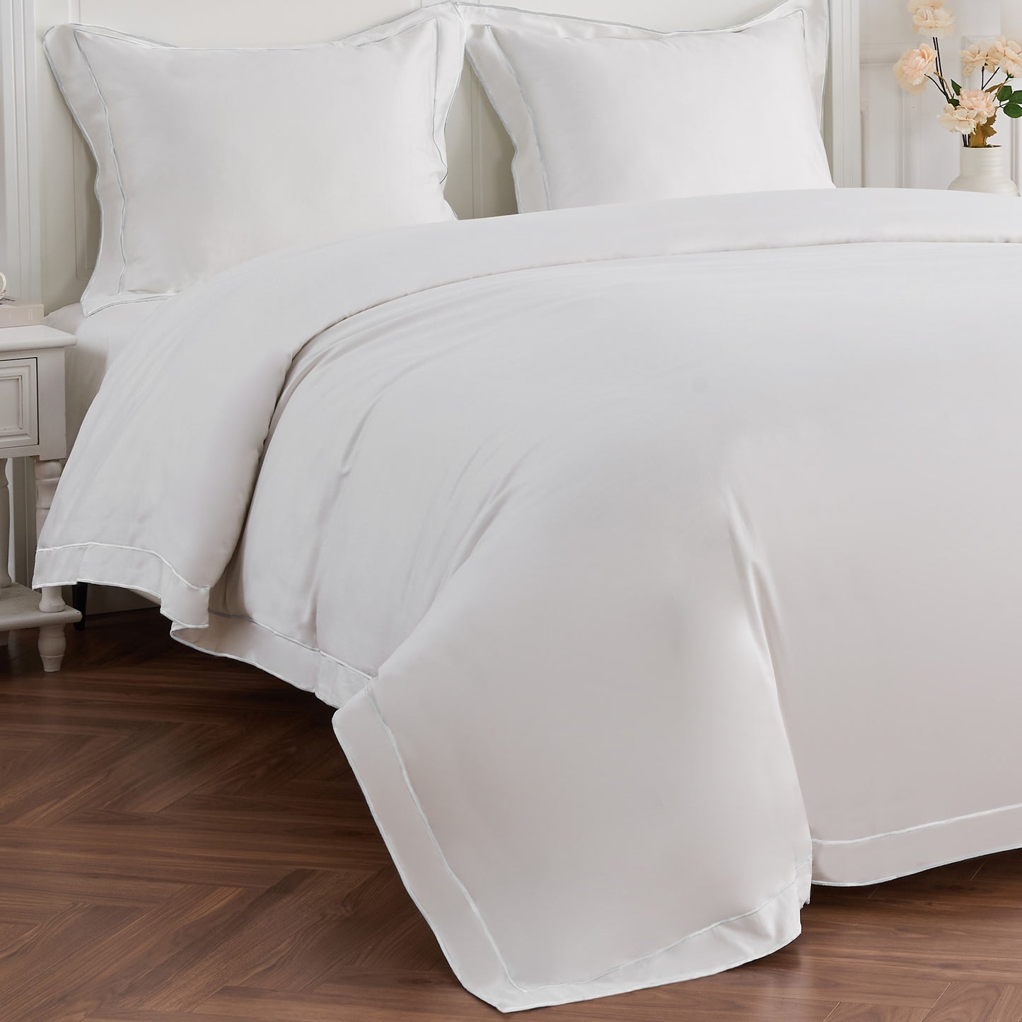 600 Thread Count Framed Sateen Embroidered Cotton Duvet Set