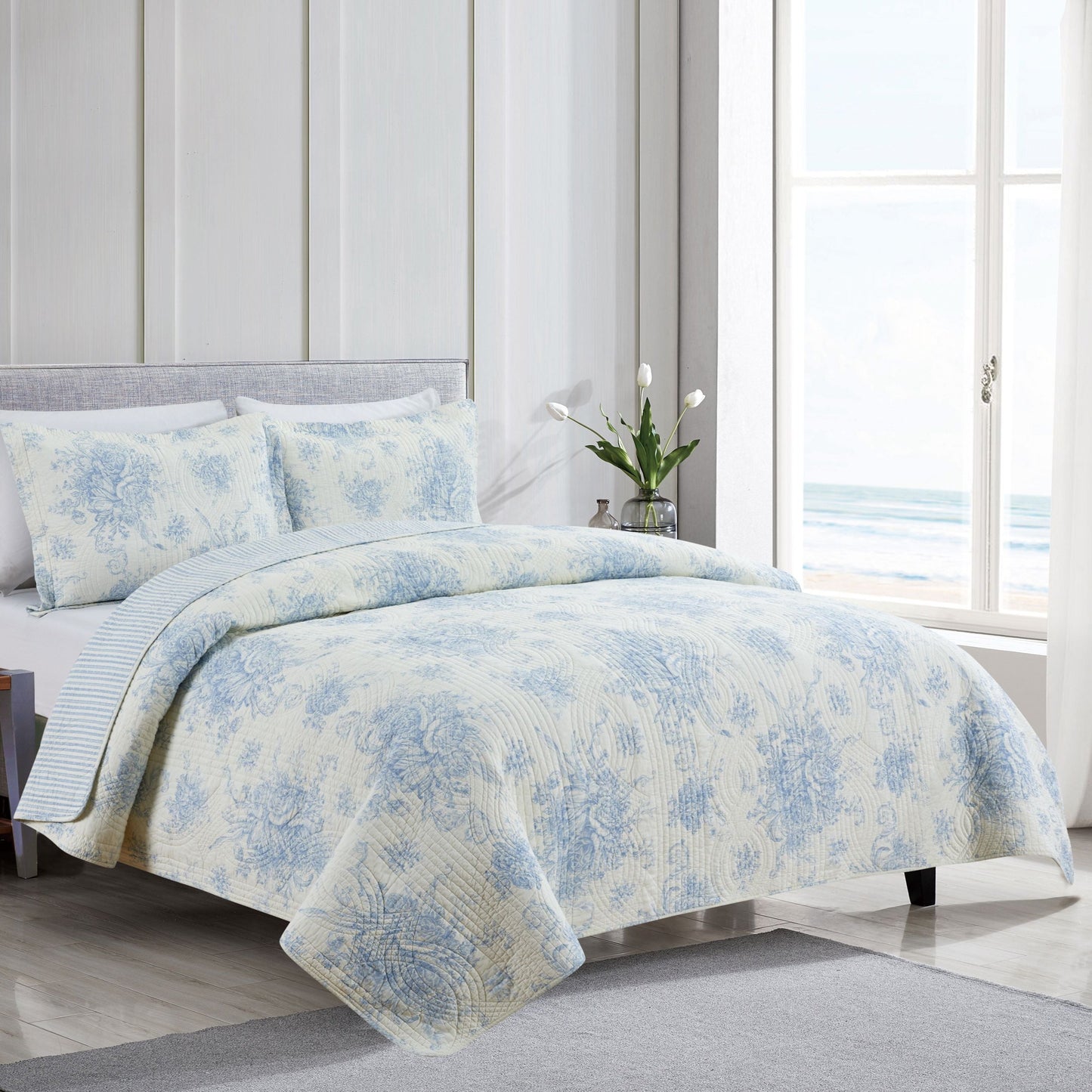 Toile Reversible Cotton Quilt Set