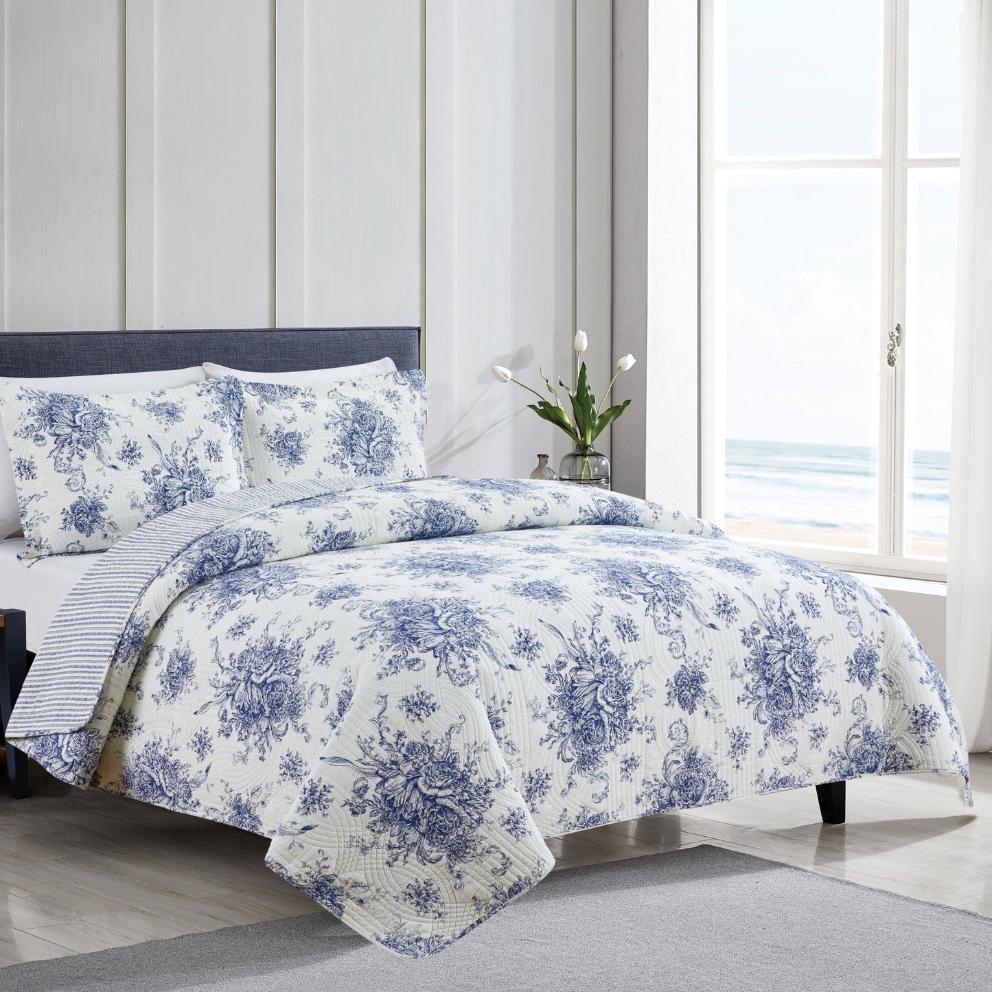 Toile Reversible Cotton Quilt Set